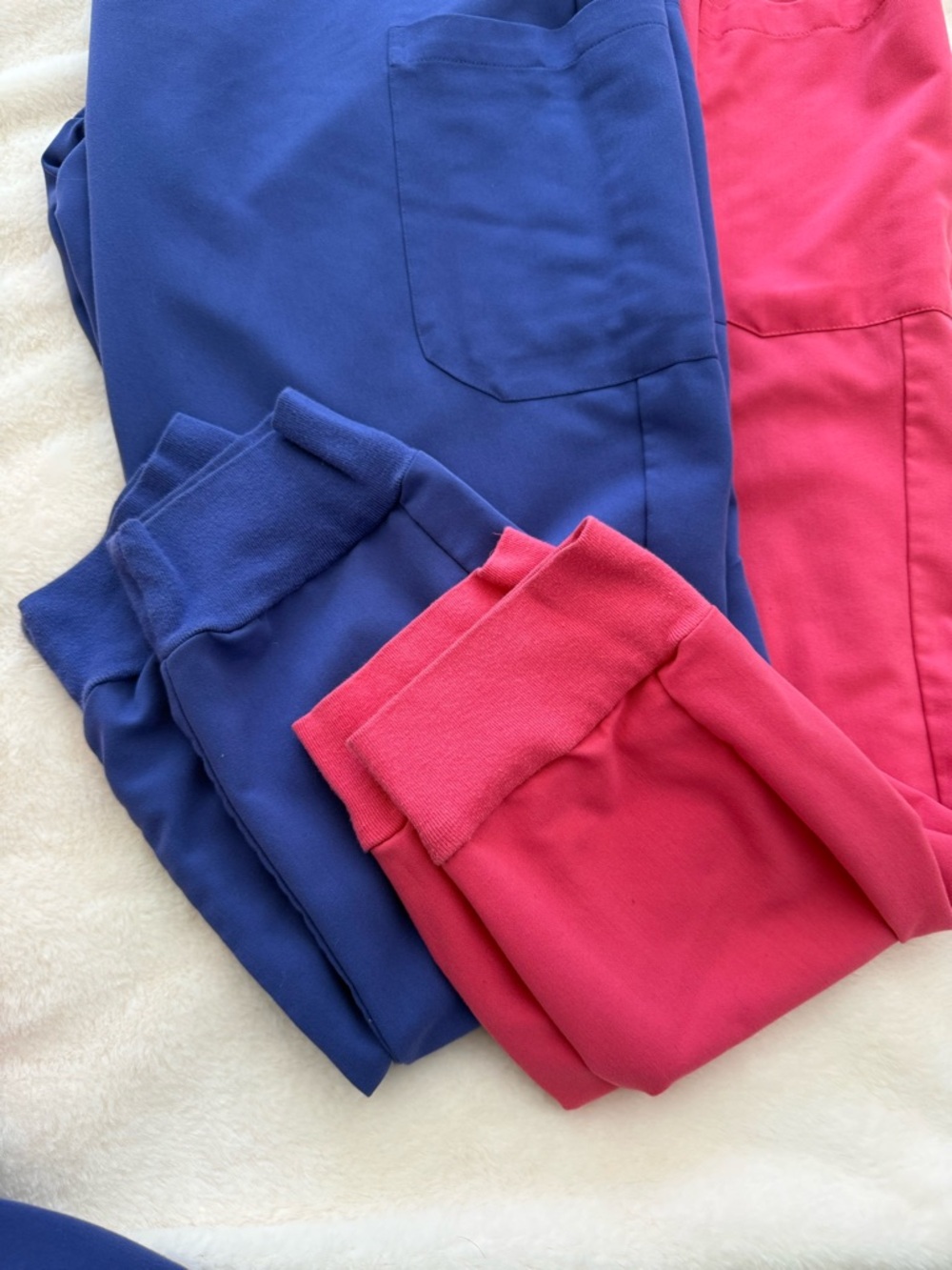 Mandala Periwinkle and Bubblegum Pink Scrub Set - Picture 4 of 8